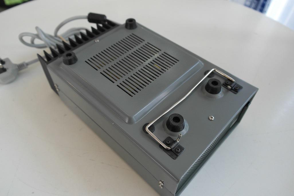 Second Hand Second Hand Yaesu FP-12 Linear Power Supply With Speaker 8