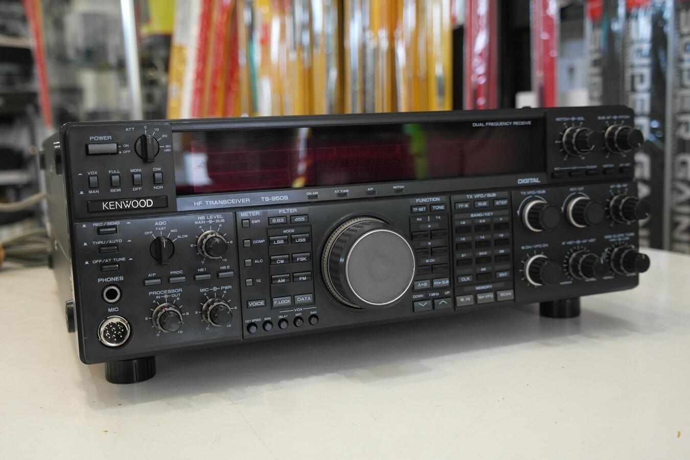 ＫＥＮＷＯＯＤ ＴＳ-９５０ＳD  ＨＦ100w　フイルター満載　AT搭載 美品 KENWOOD TS-950SD HF100w フイルター満載 AT搭載