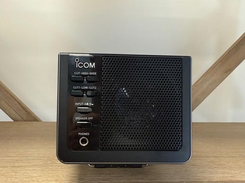 Used Yaesu SP-102 External Speaker – Matches FT-102