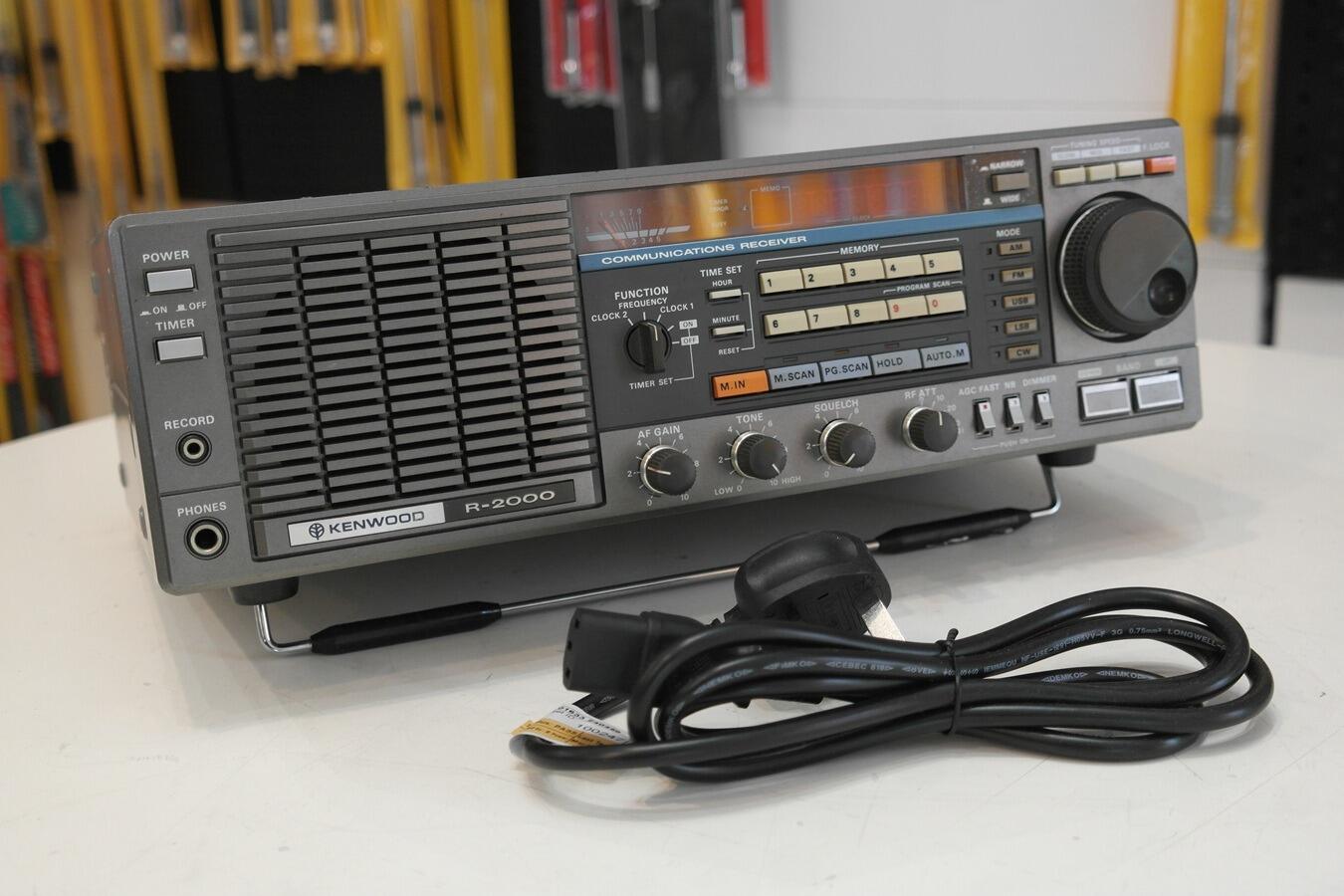 Second Hand Kenwood R-2000 Communications Receiver – Used