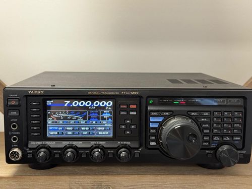 Second Hand Yaesu FTDX-10 HF/50 MHz Hybrid SDR Transceiver