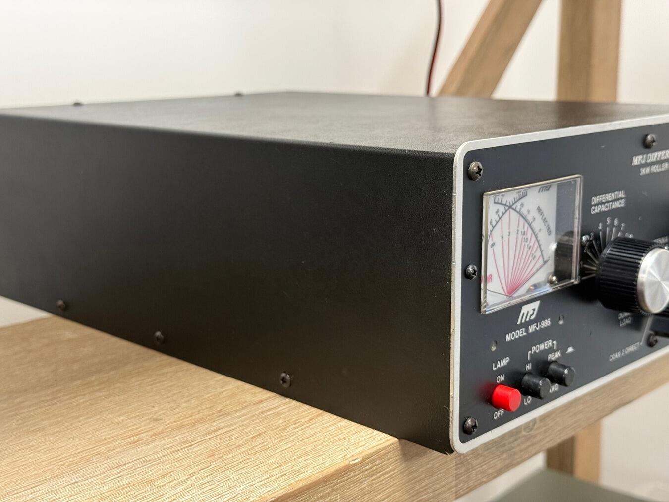 Second Hand MFJ-986 3 kW Manual HF Antenna Tuner | Radioworld UK