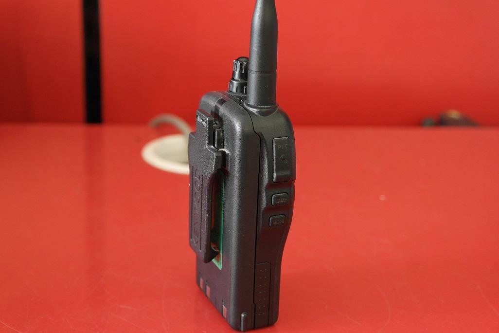 Ventes Flash Noël : Fixation Clip Ceinture Vhbw Pour Kenwood TH-235, TH-235A, TH-235E, TH- Pas Cher