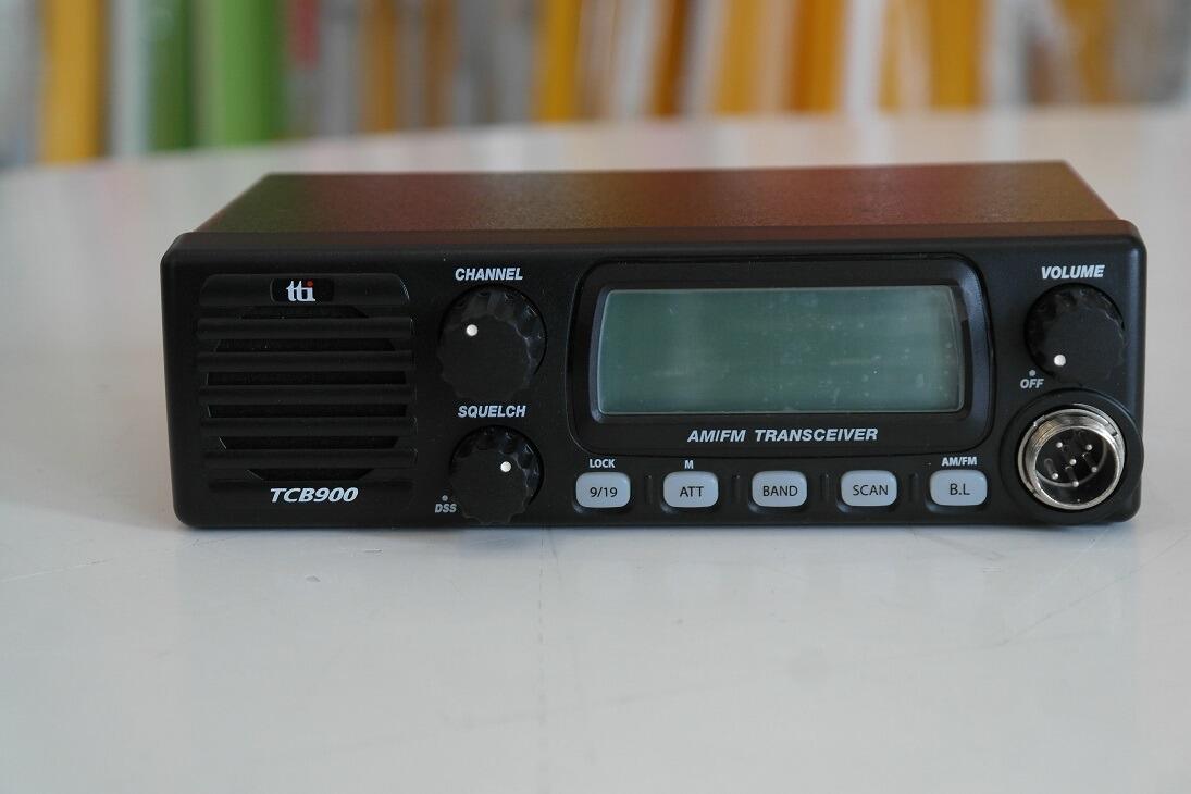 Second Hand TTI TCB900 Mobile FM 12 and 24 Volt CB Radio Radioworld UK