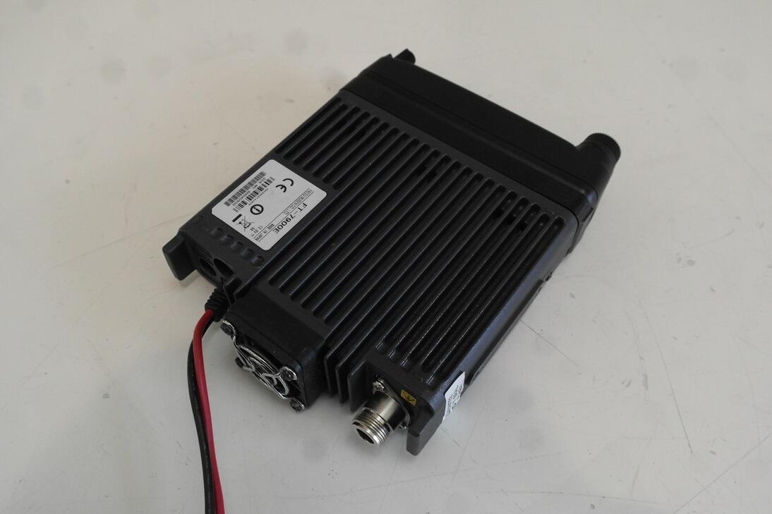 Second Hand Yaesu FT-7900 Dual Band FM Transceiver – Radioworld UK