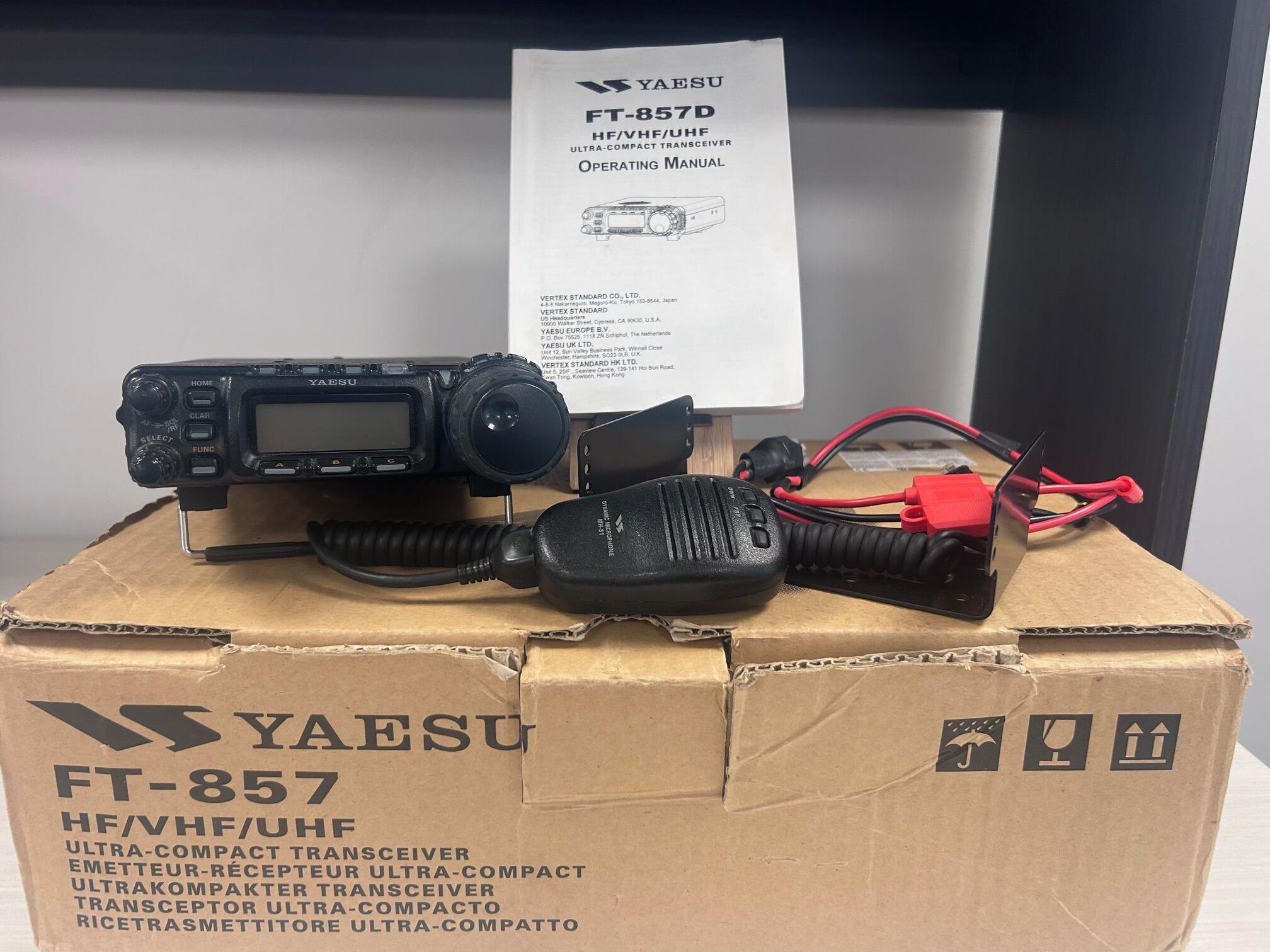 稼働品】八重洲 FT-857 オールモードトランシーバー HF⁄VHF⁄UHF対応 50