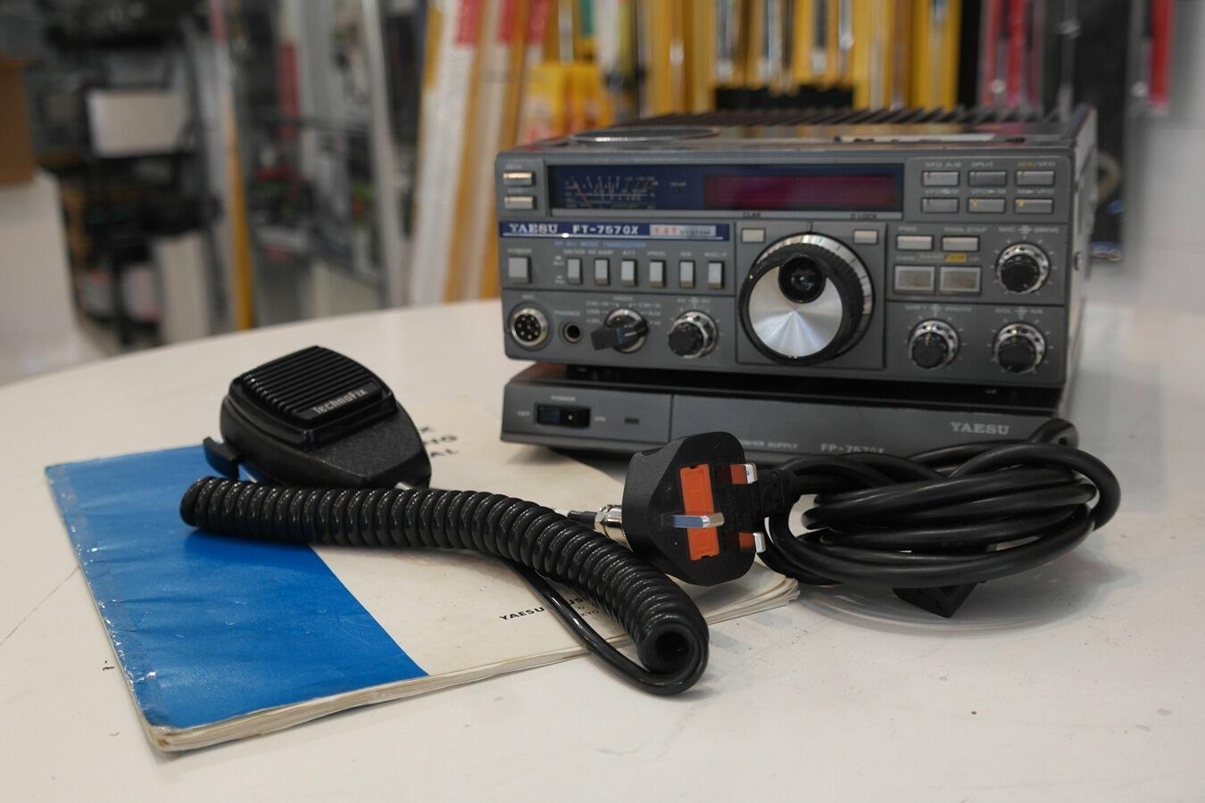 Second Hand Yaesu FT-757GX Wide Banded HF/CB Radio – No