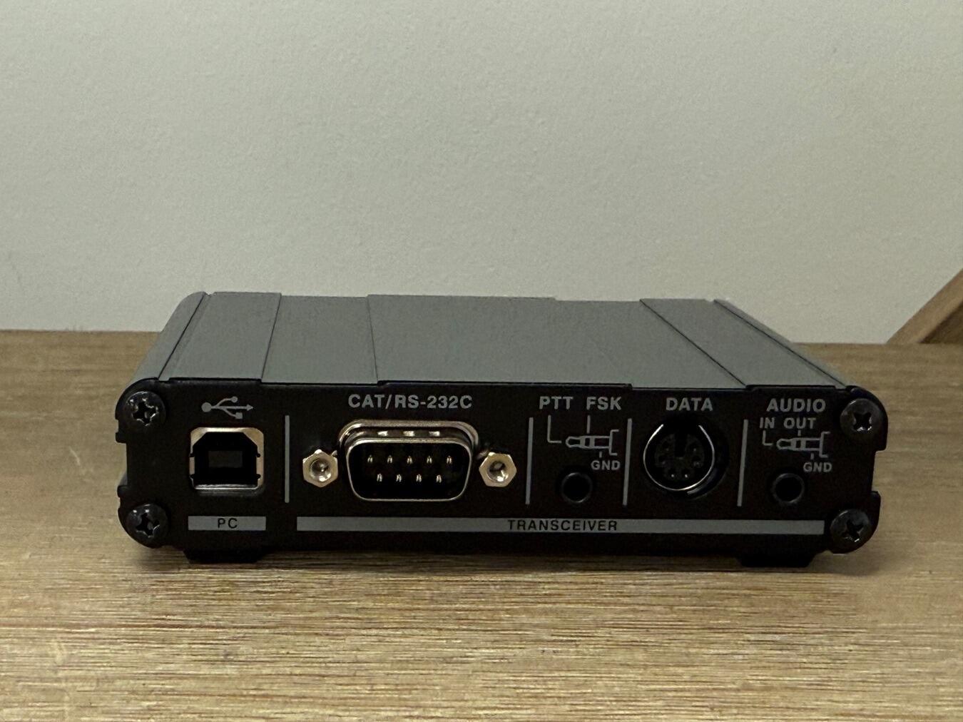 Second Hand Yaesu SCU‑17 USB Interface – Used for HF Transceivers