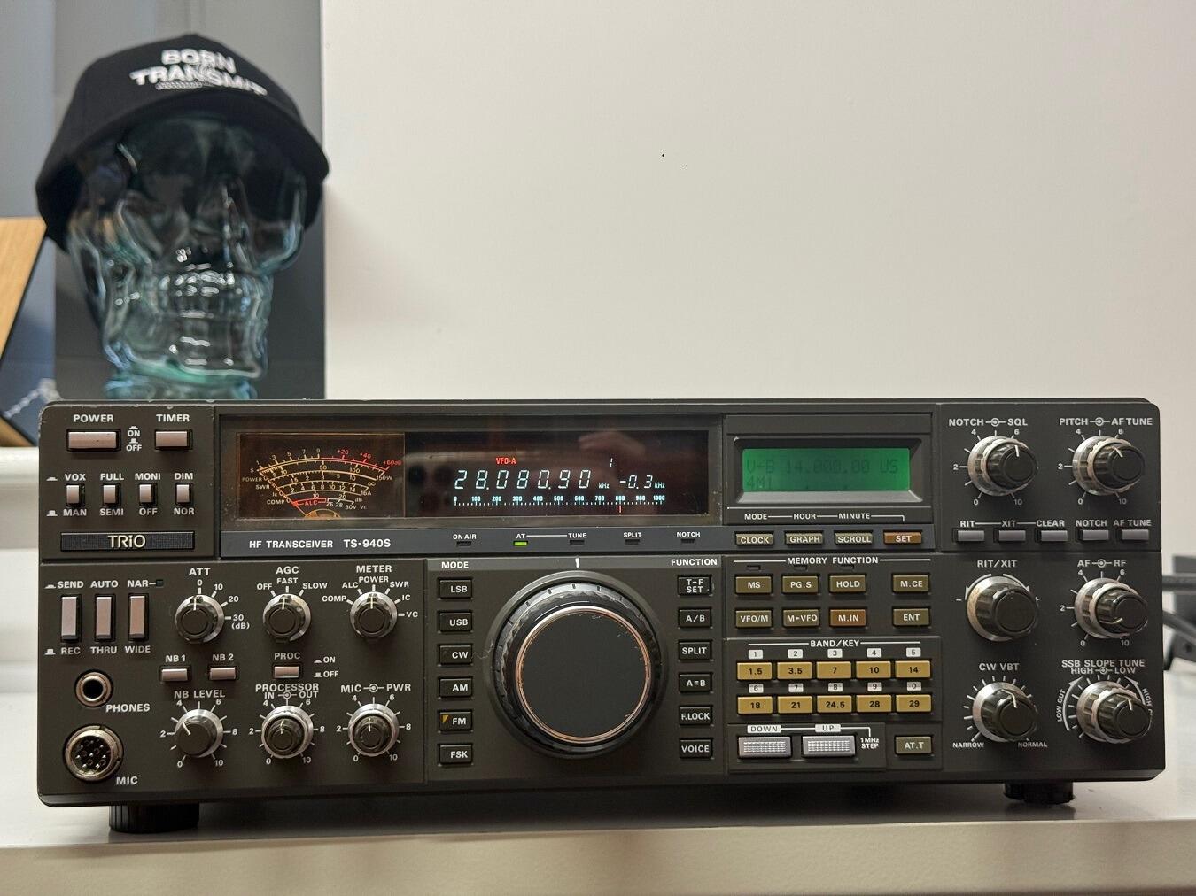 Rescue Rigs – Second Hand Kenwood TS‑940S with ATU – Radioworld UK