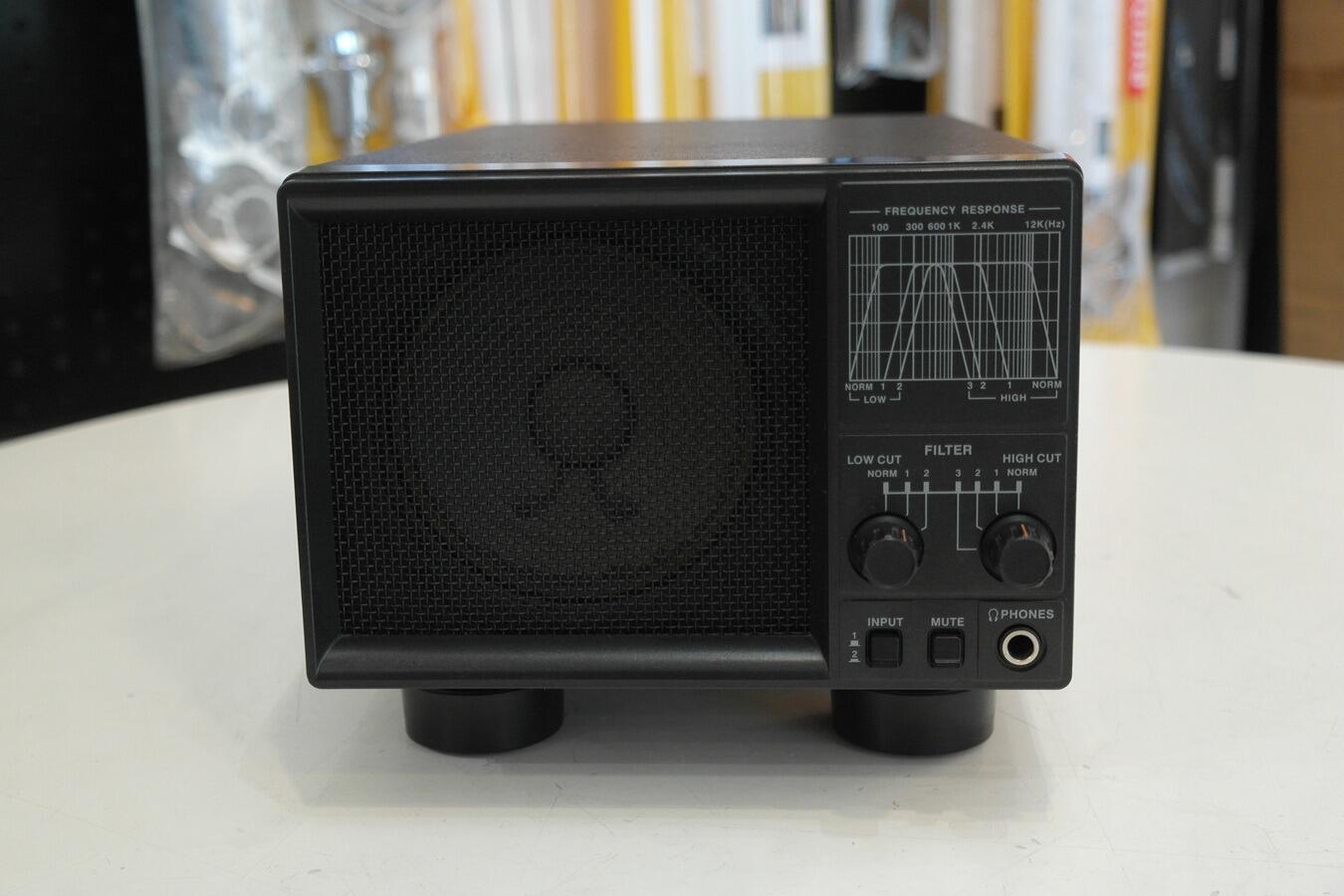 Yaesu SP-2000 speaker grille and front controls close up