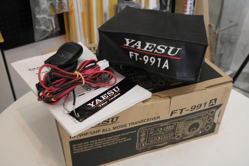 Yaesu FT-991A HF VHF UHF all-mode transceiver front panel view