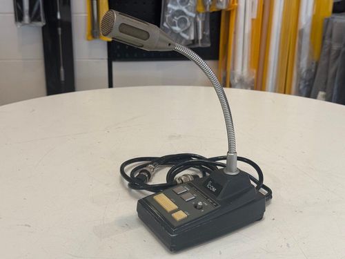 second hand icom sm‑8 desktop microphone