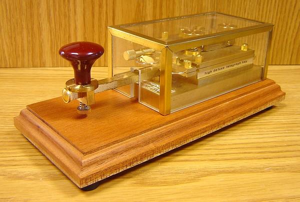 電鍵　HI-MOUND \"HK-804\" Second Hand Hi-Mound HK-804 High Deluxe Morse Key - radioworld