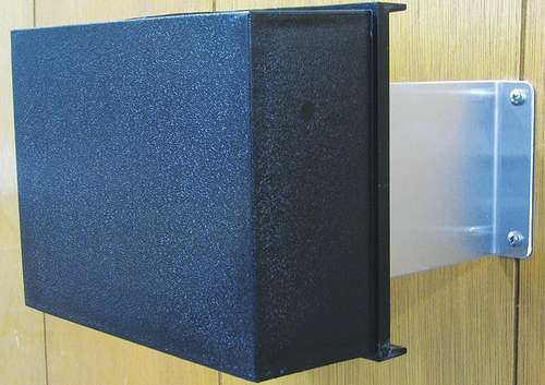 Mfj-918wm wall mount abs weatherproof cover with mounting bracket.