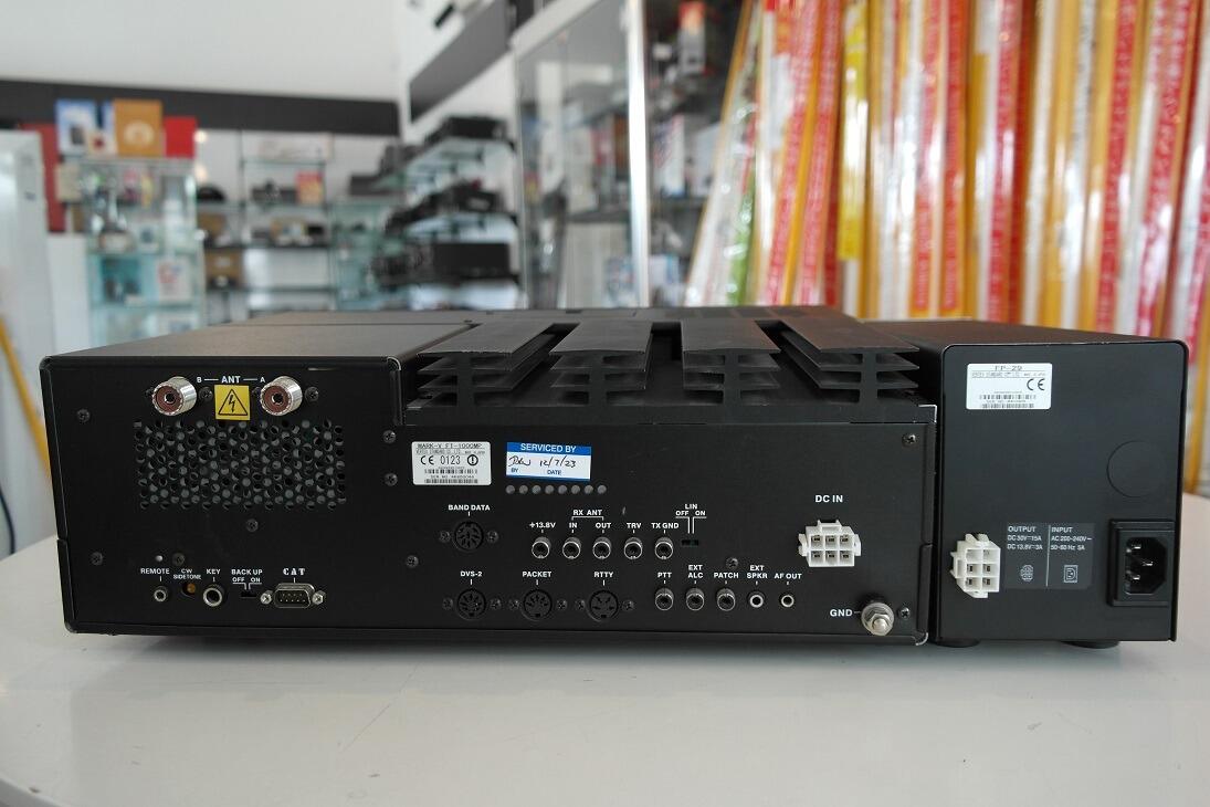 ヤエスFT-1000MP MARK-V 200W+専用電源フィルター取説元箱付き