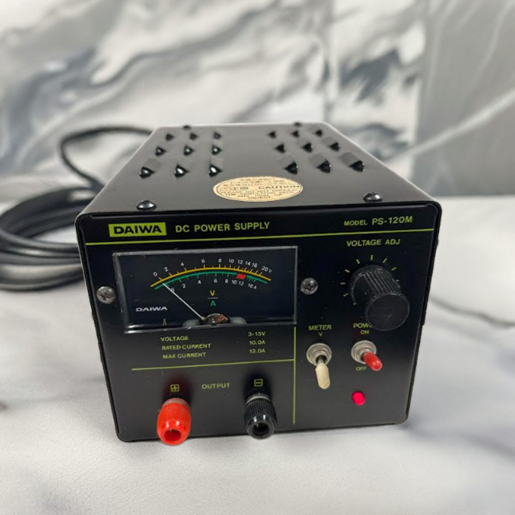 DAIWA DCパワーサプライ　ＰＳー１２０M （ジャンク品） Second Hand Daiwa PS-120MII is a reliable 10A power supply