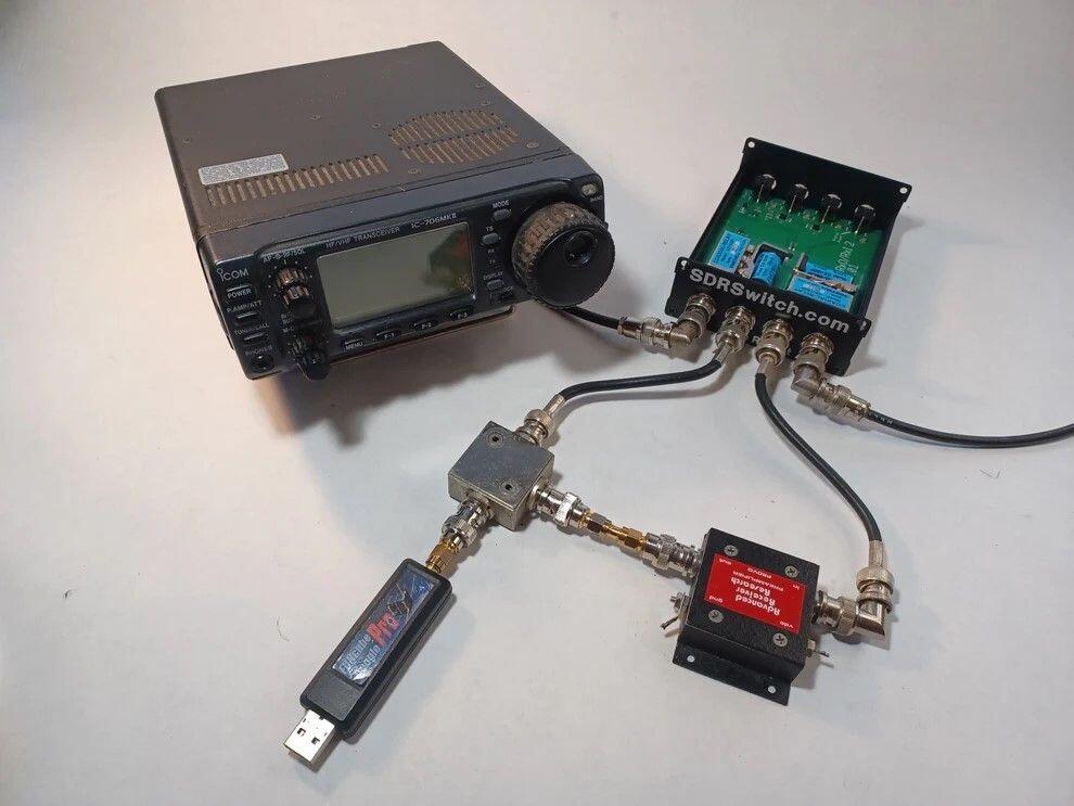 Internal circuitry of N2EME SDR Switch