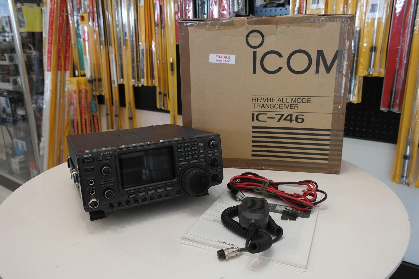 Used Icom IC-746 HF/6m 100W Transceiver | Radioworld UK