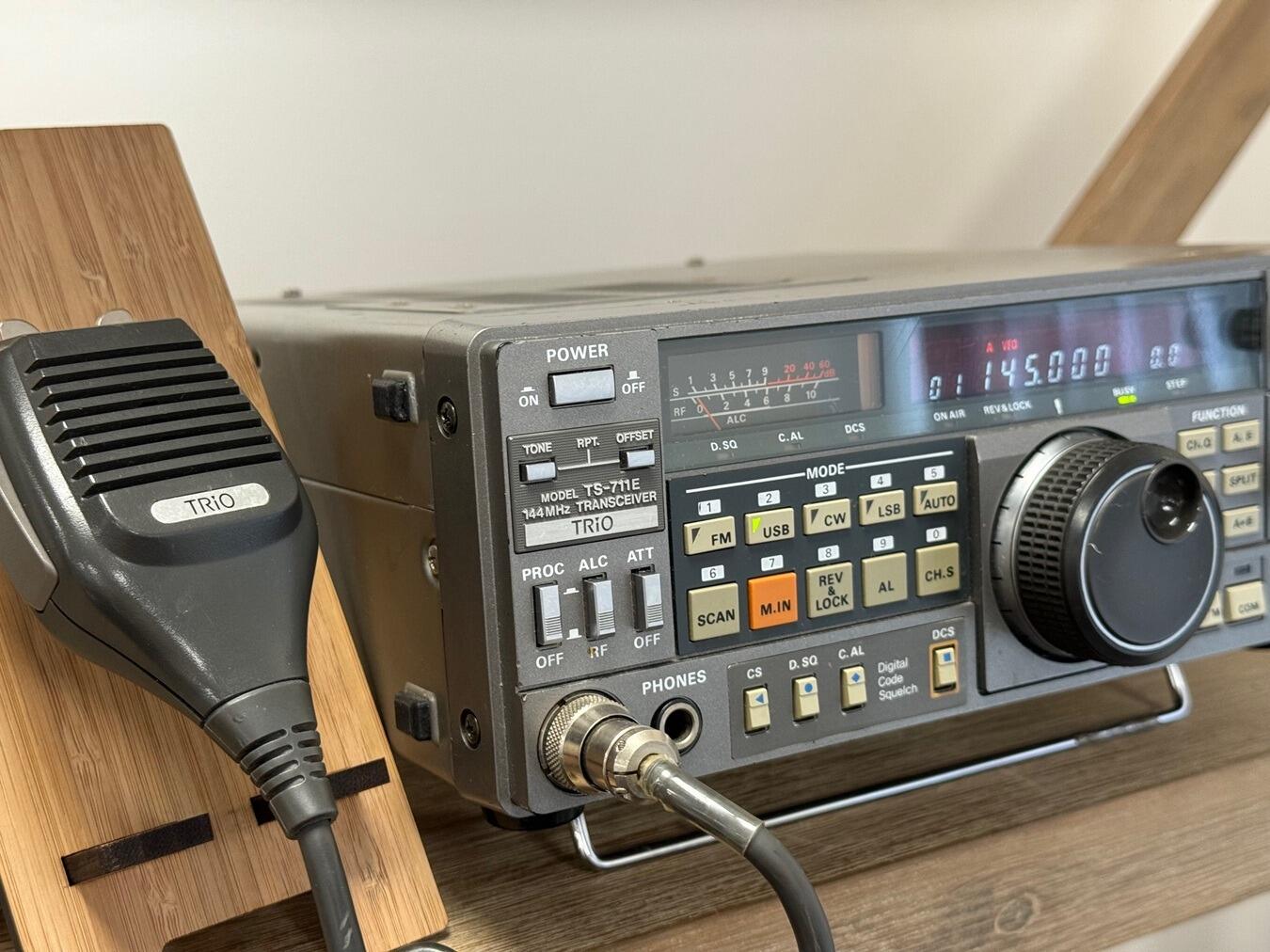 KENWOOD 144MHz トランシーバー TS-711D 25w機 現完動品 通電確認済み