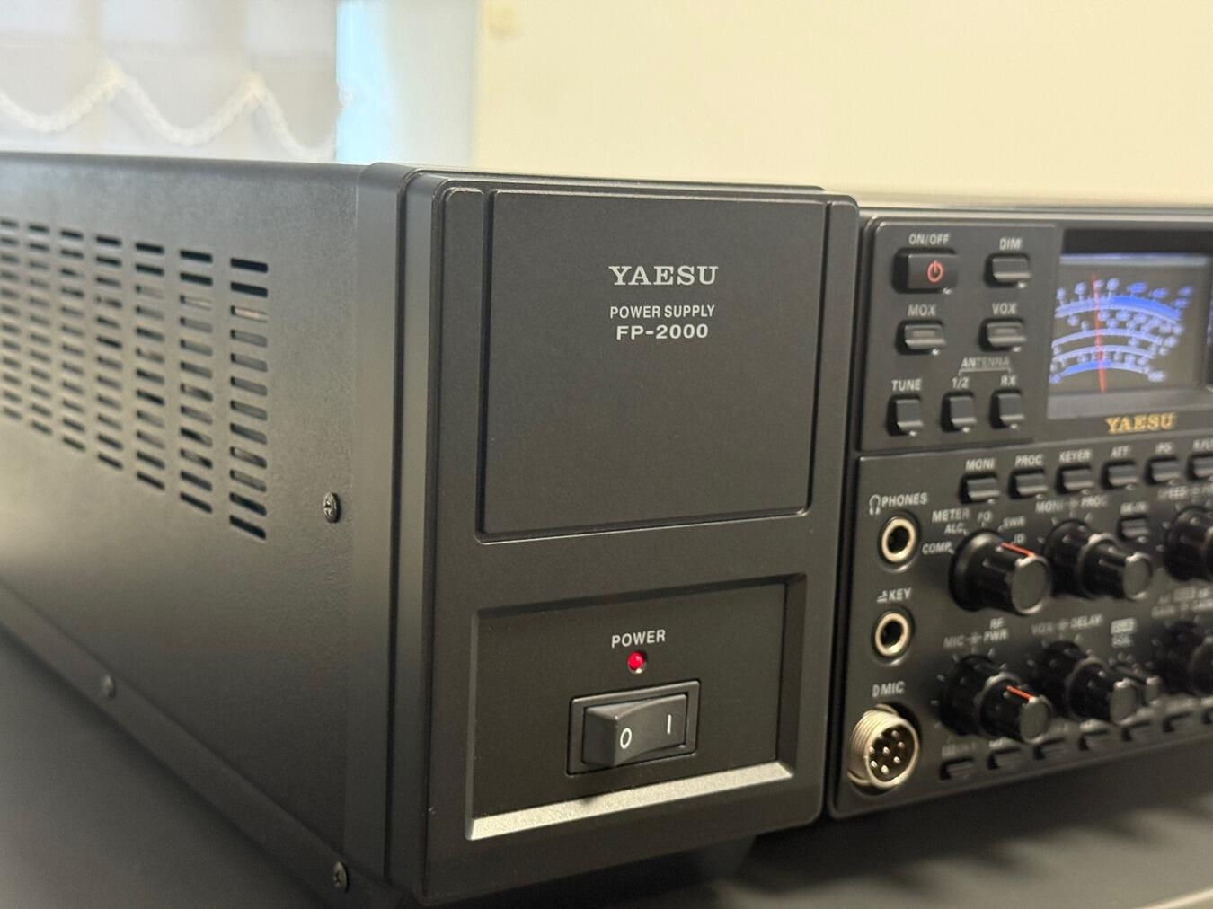 Second Hand Yaesu FT-2000D 200W HF Base Transceiver