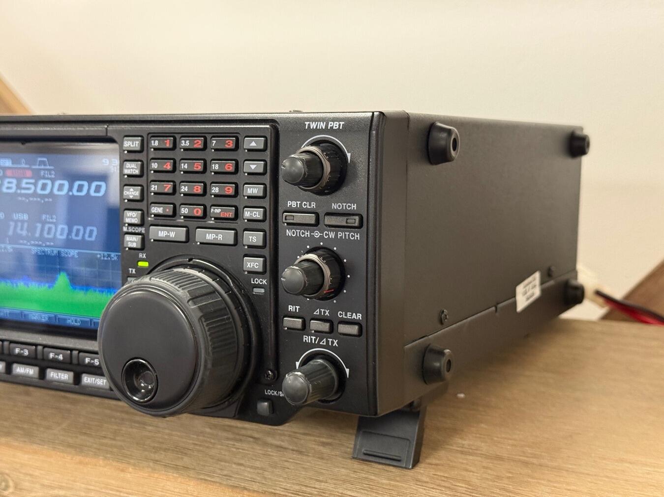 Second Hand Icom IC-756PROIII HF 50 MHz Transceiver | Radioworld UK