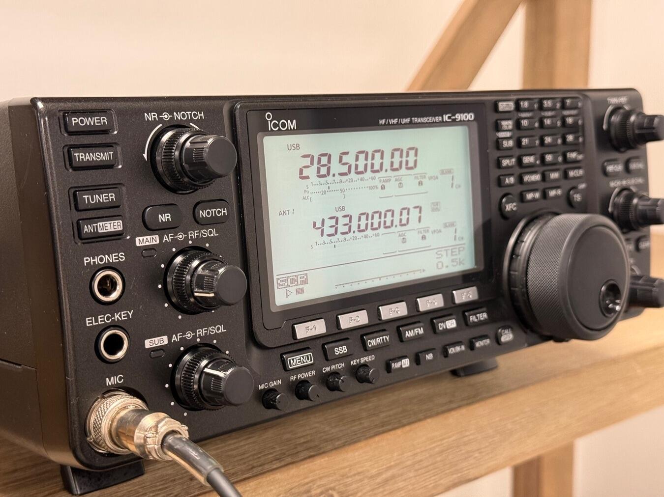 ◆ICOM MULTIBAND TRANSCEIVER　IC-T90【02】◆ ◇ICOM MULTIBAND TRANSCEIVER IC-T90【02】◇ RigPix Database - Icom