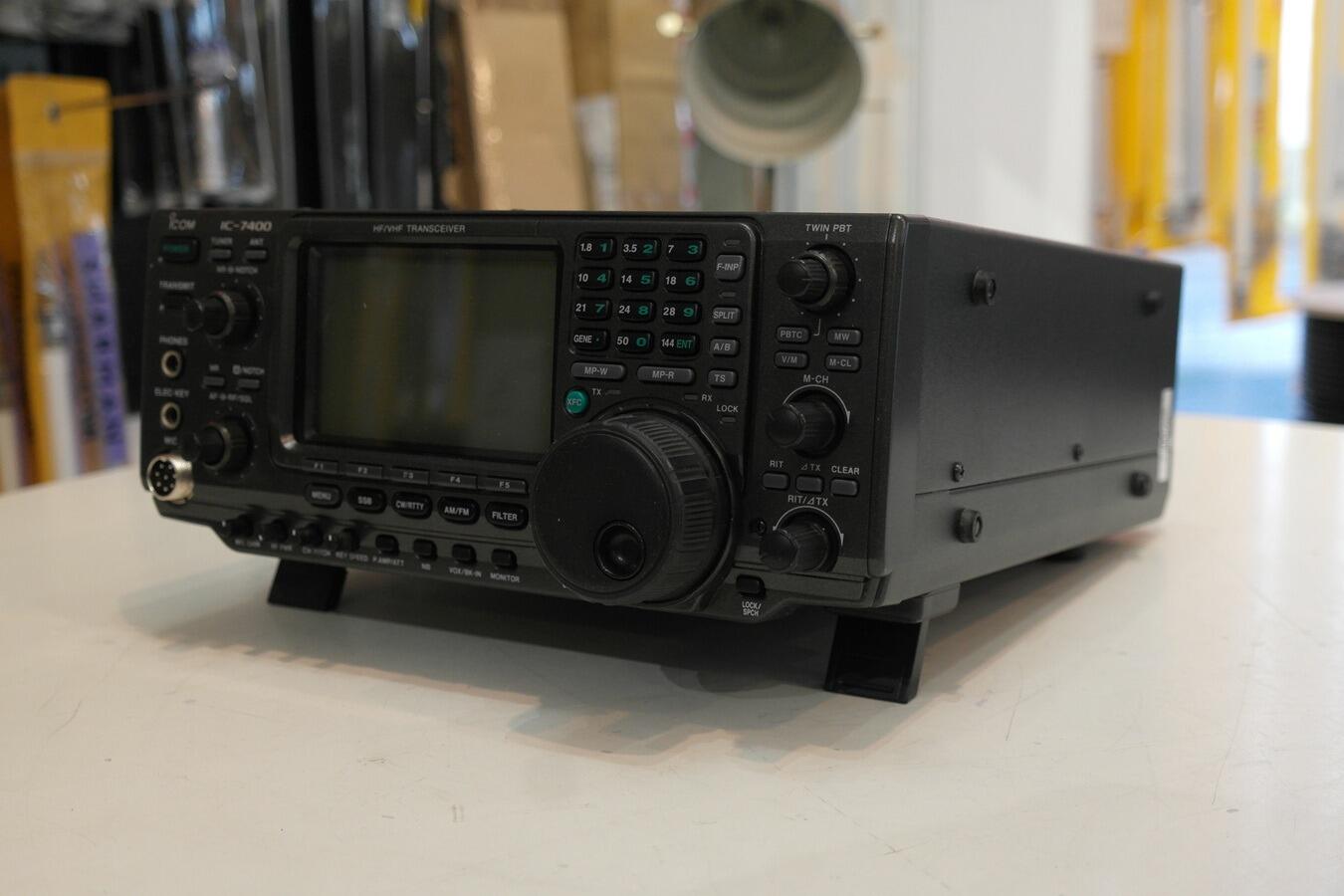 Second Hand Icom IC-7400 HF/6m/2m Transceiver – 100W All-Mode Base