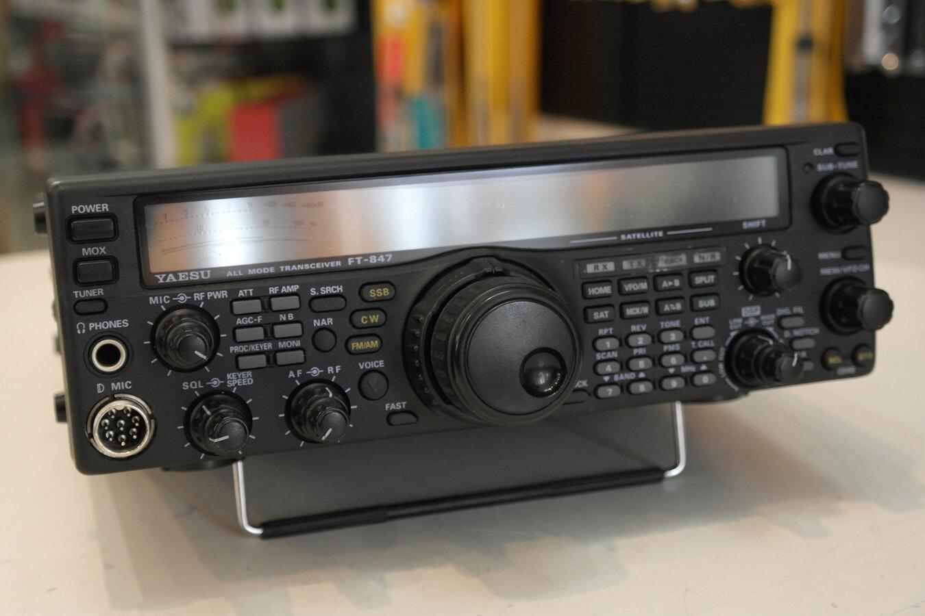 Second Hand Yaesu FT-847 HF/VHF/UHF Multimode Transceiver – All