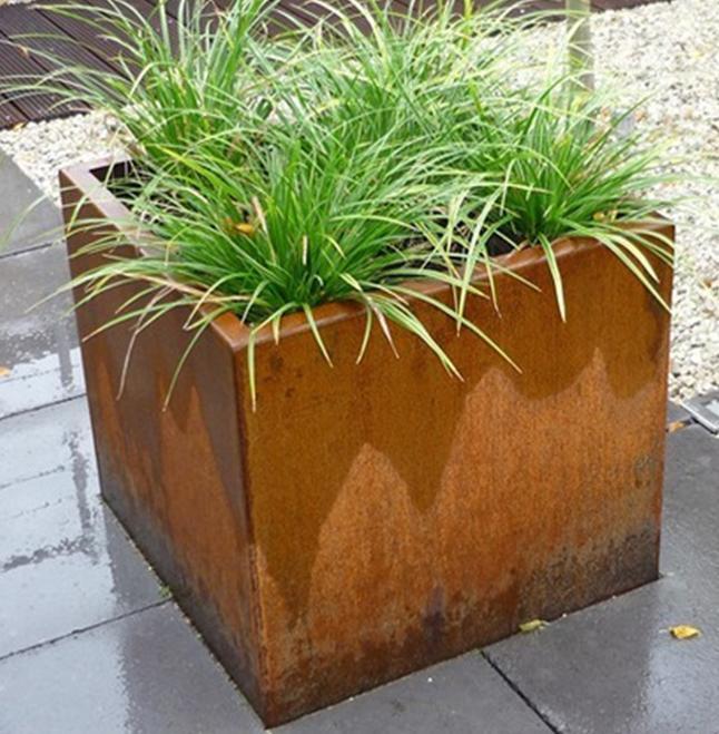 corten_steel_garden_planters_cubed_squares_outdoor_industrial_metal_modern_contemporary_uk_kent