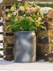 fibreglass_planter_tall_tapered_planter_modern_contemporary_garden_outdoor_weatherproof_uk_kent_bespoke