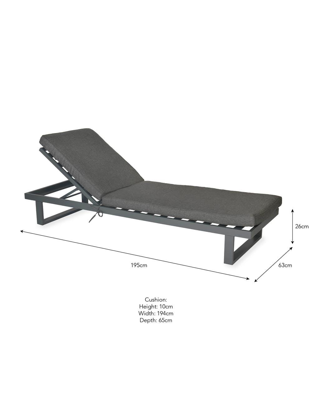 Metal sun outlet lounger with cushion