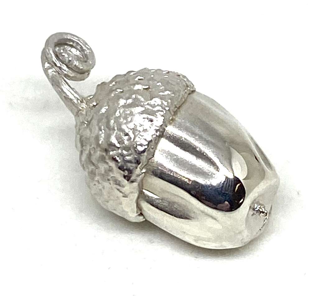 Sterling silver Naseby acorn
