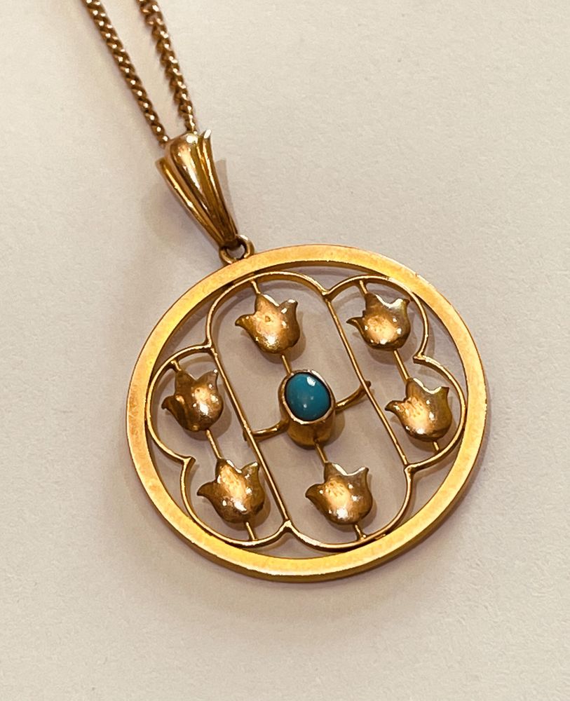 Edwardian gold pendant