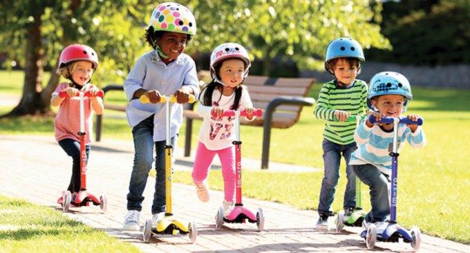 Children on scooters toymaster ballina