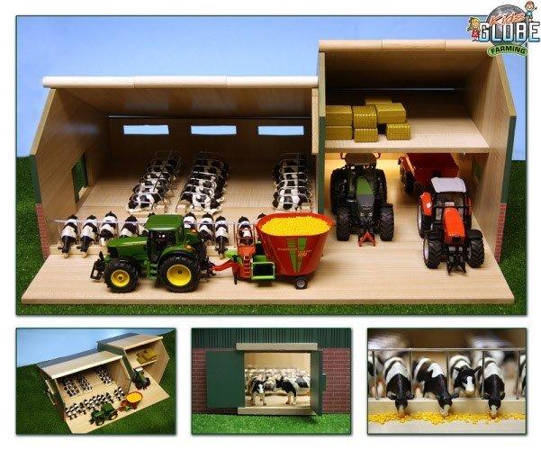 Kids Globe cattle and machinery shed Toymaster Ballina