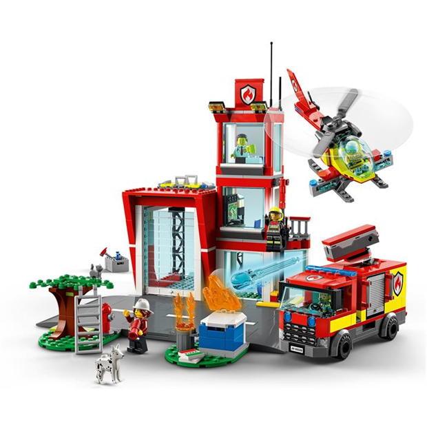  LEGO City Fire Station Set 60320 with Garage