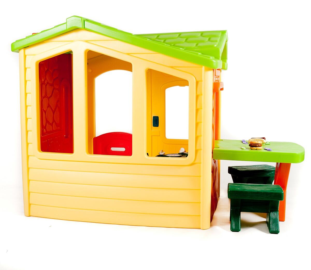 Little tikes playhouse store with picnic table