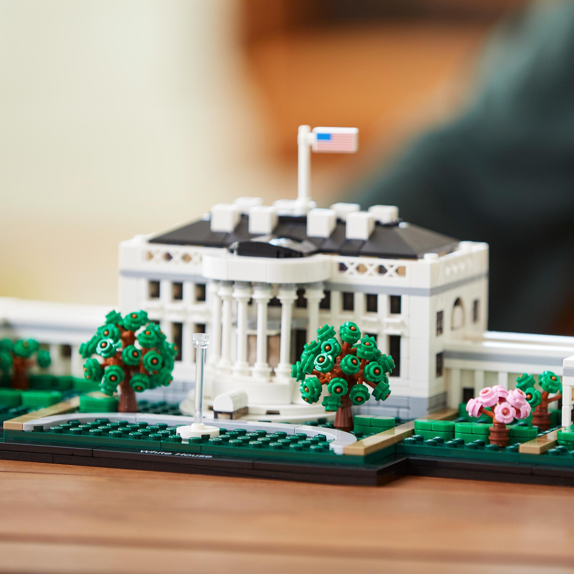 Lego 21054 White house img 5