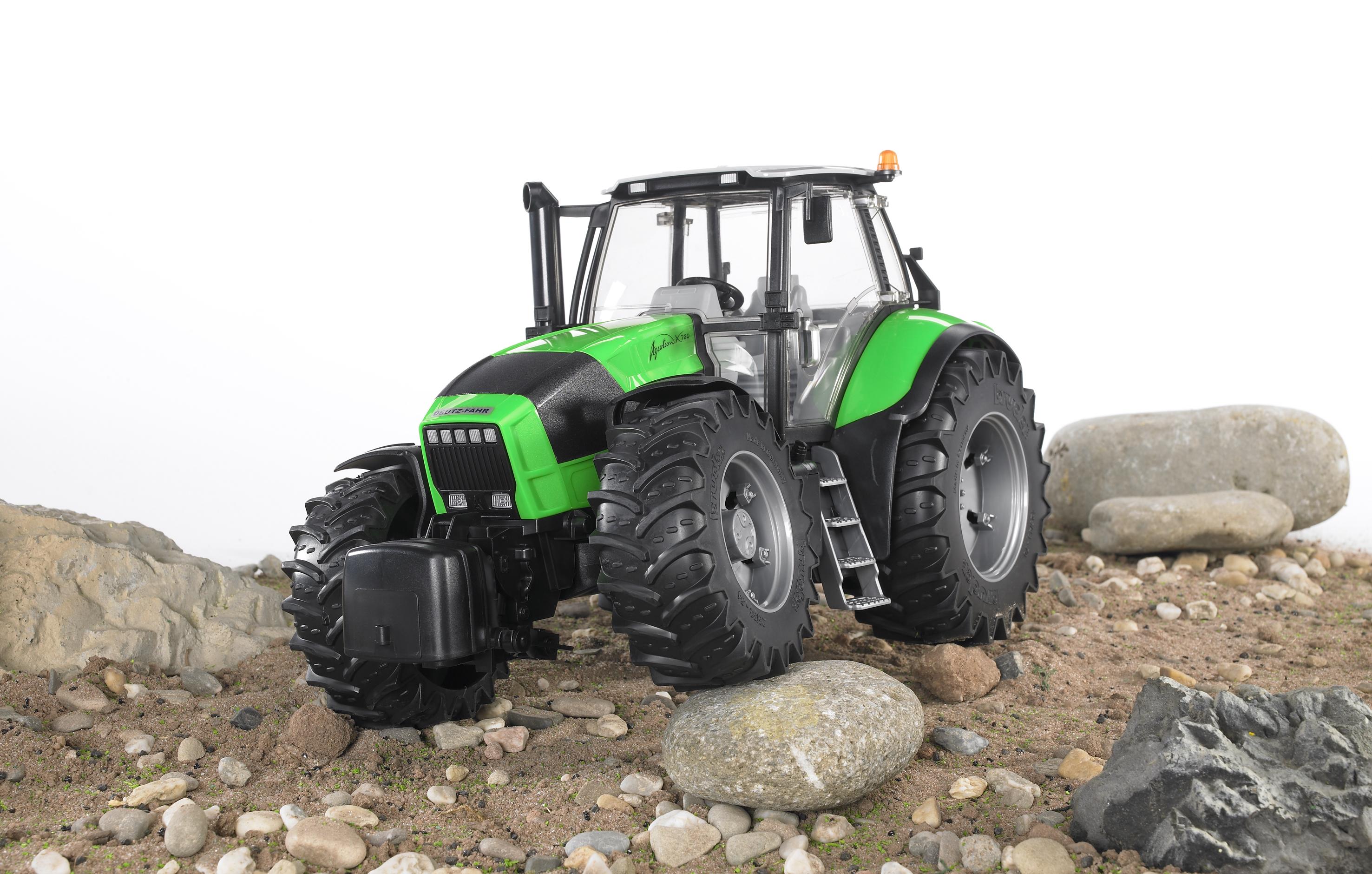 Bruder 03080 Deutz Agrotron X720 Tractor Toymaster Ballina