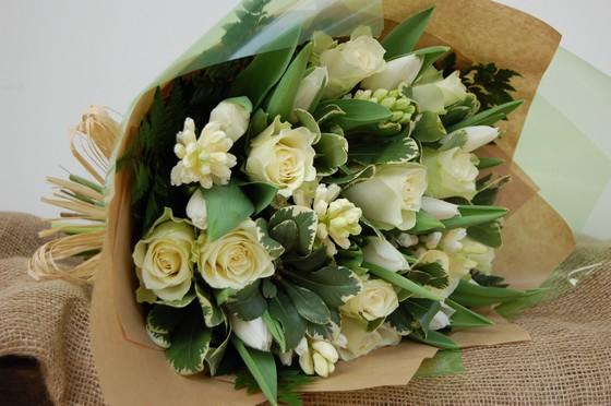 Spring Vintage Bouquet - Green & white