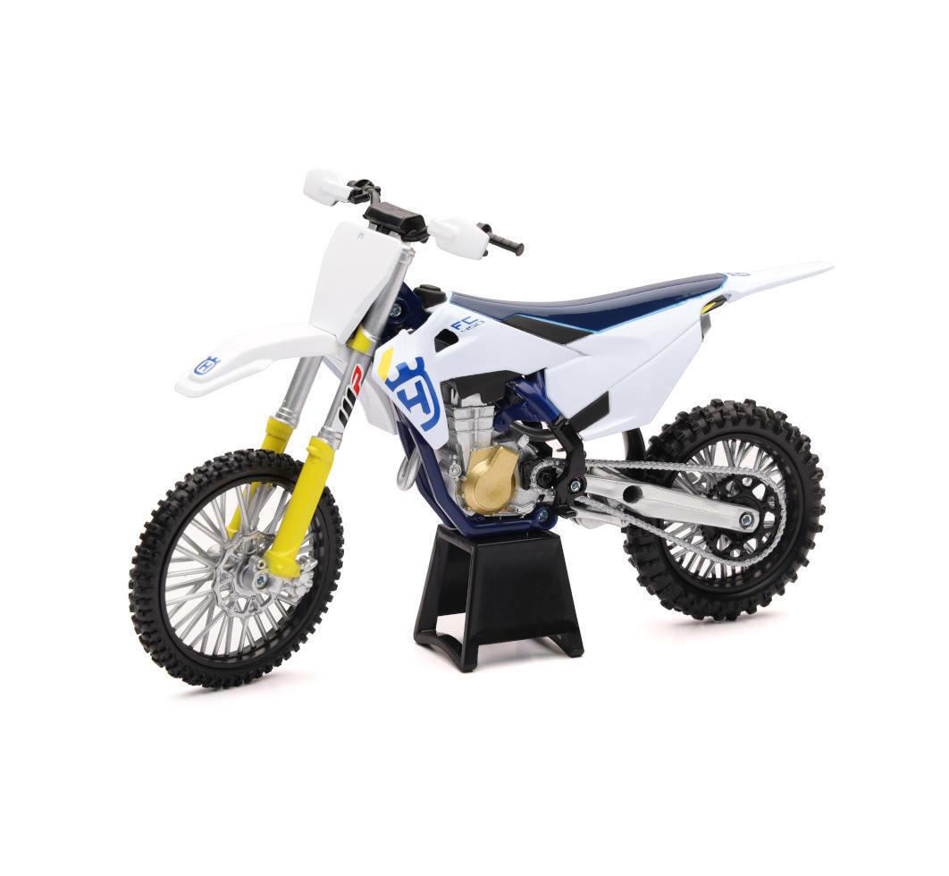 Toy motorbikes online