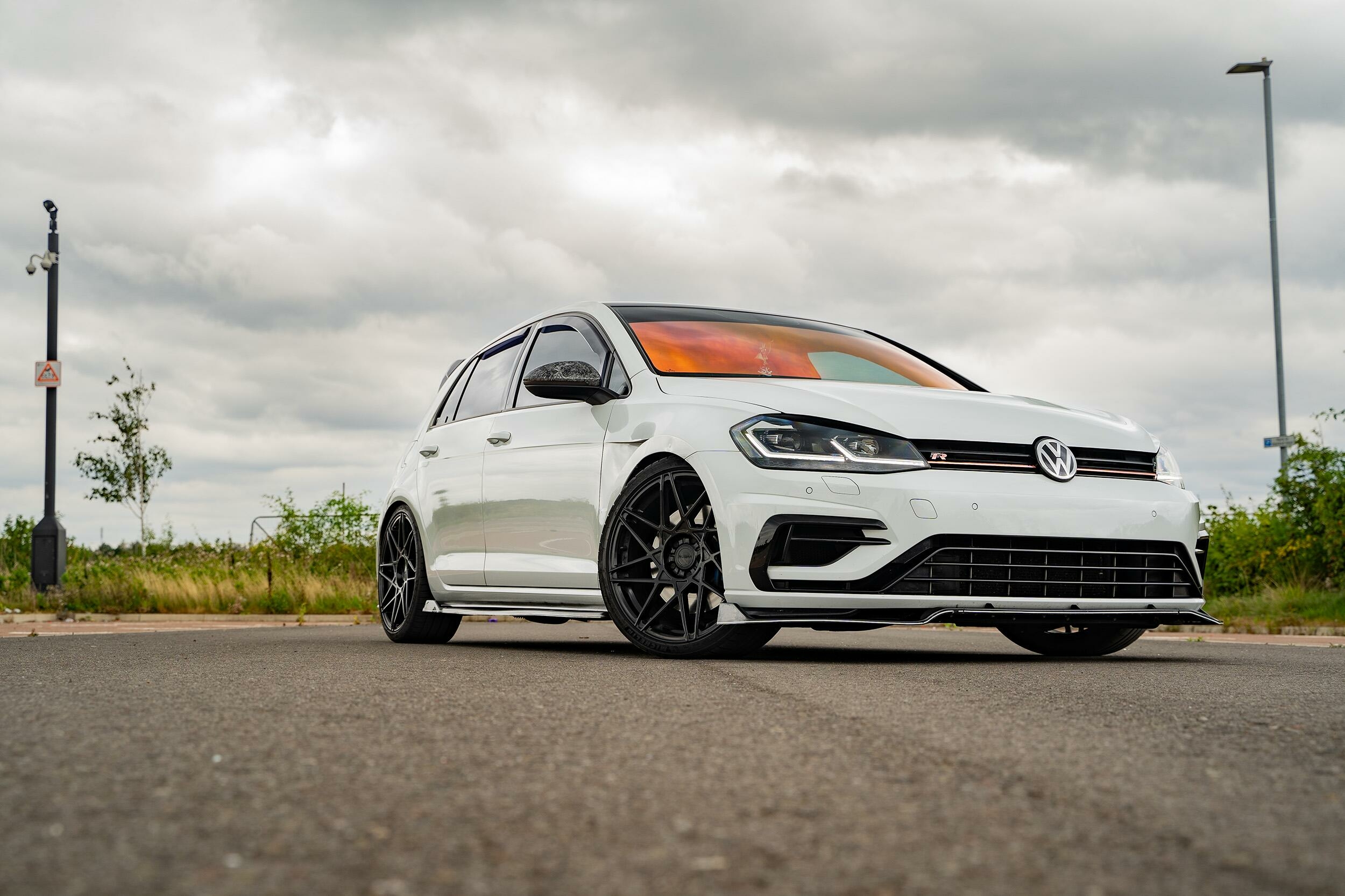 volkswagen golf r