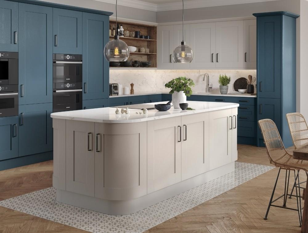 <h2>Colours Samples On Doors and Accessories</h2>