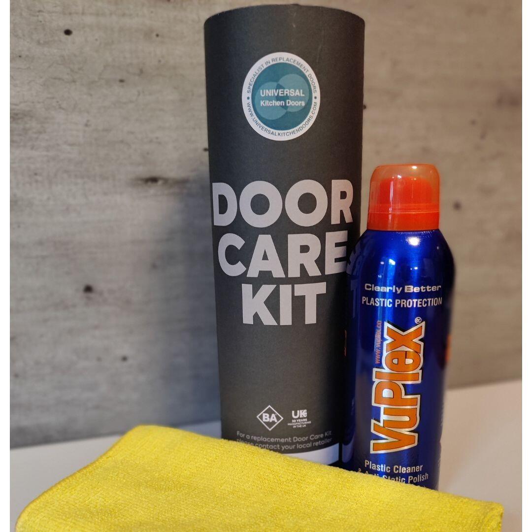 EXAMPLE OF GLOSS DOOR CLEANING KIT