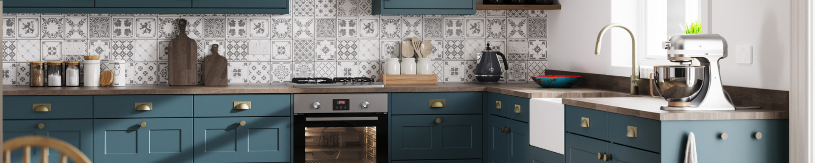 <h2 style="font-size: 55px; color: #E15A00; font-weight: bold; display: flex; justify-content: center; align-items: center; height: 100%;">Replacement Kitchen <br> Cupboard Doors</h2>