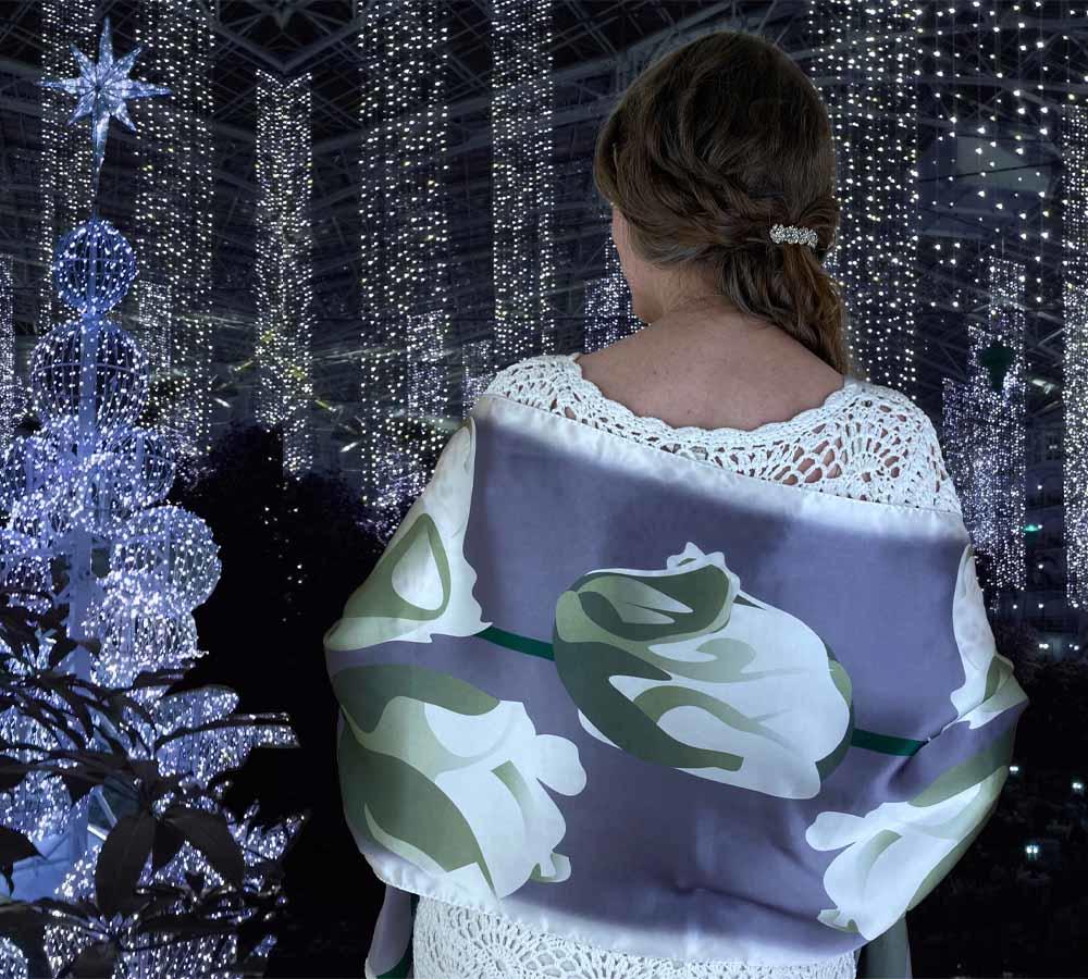 <h2>Long Silk Scarf</h2><p>Luxury Limited Edition Gift</p>