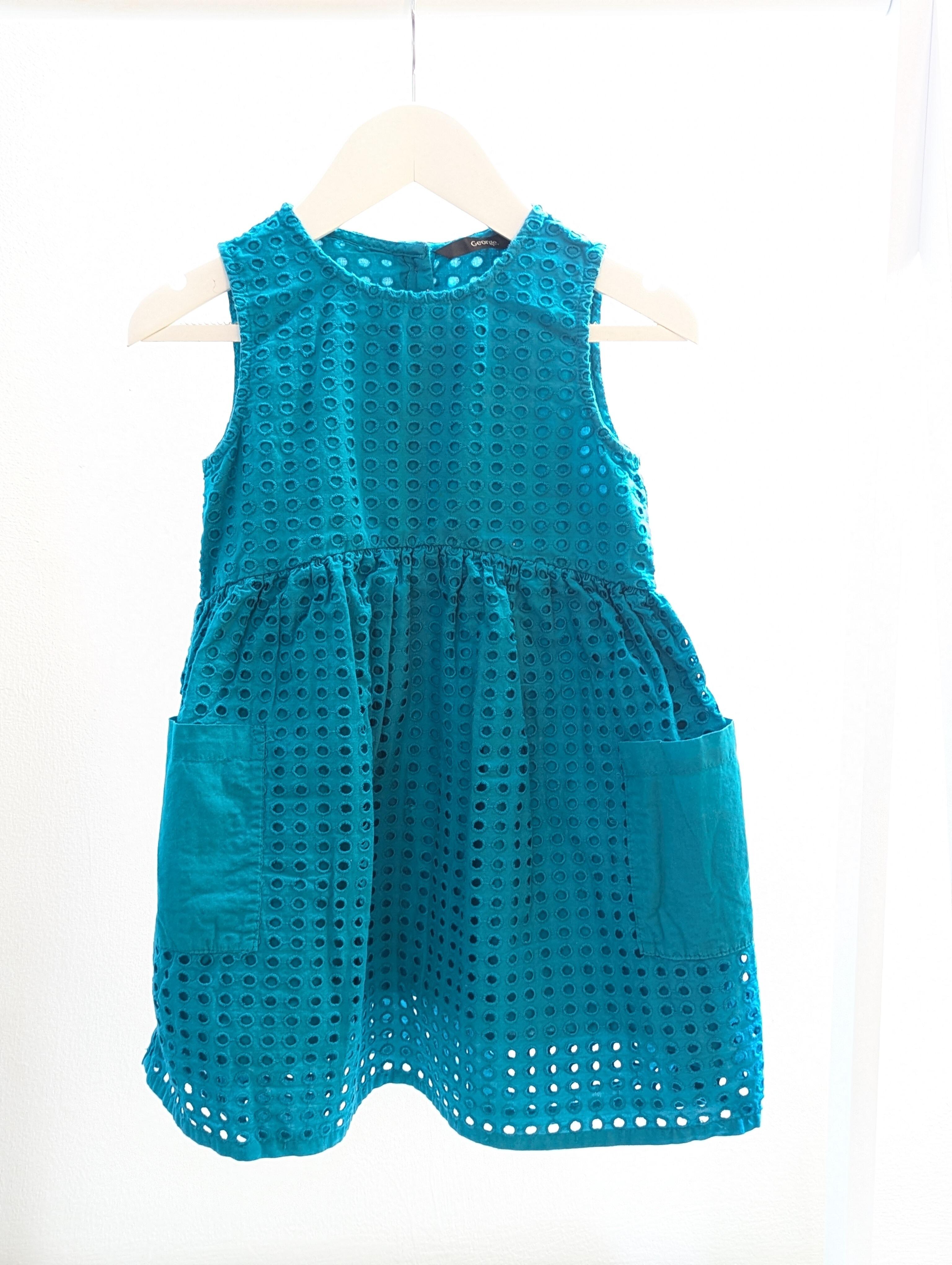 George 2-3 Years Green 'Cut Out' Dress George 2-3 Years Green 'Cut Out' Dress