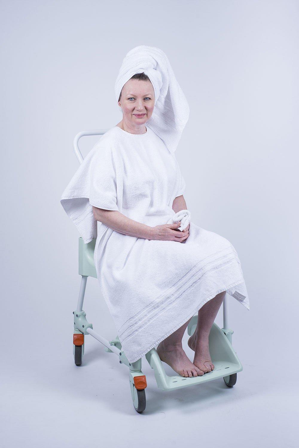 Towelling Drying Drapron® drapes over the shoulders like a cape at bath or shower time so no need to be unclothed White