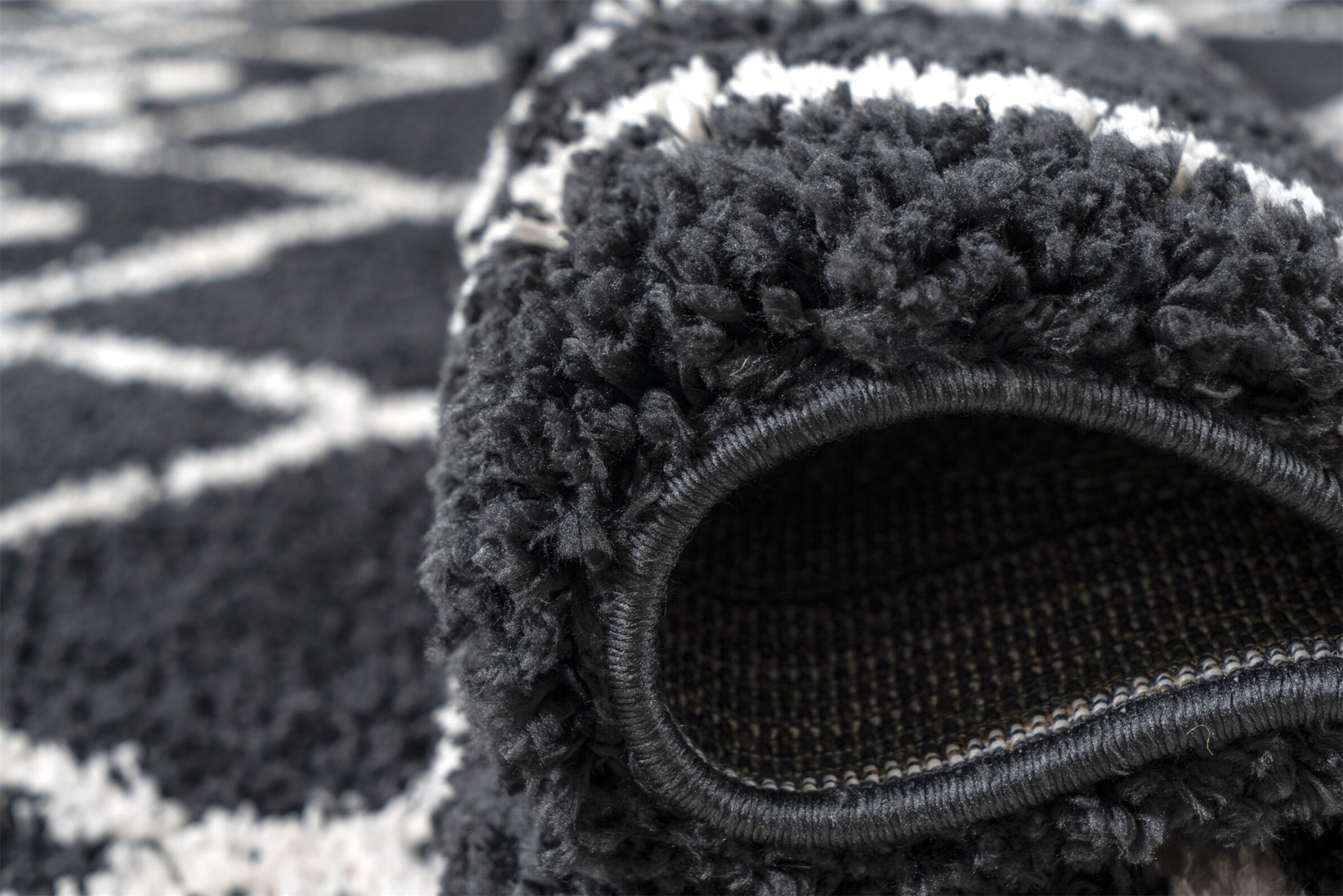 Milo Rug - Black 04