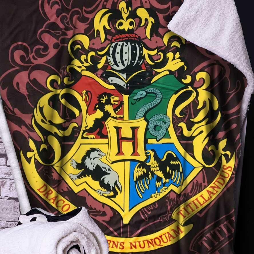 Third image for Harry Potter Hogwarts Crest Soft To Touch Throw 100*150cm